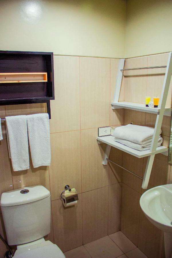 Usp Suites At Shell Residences Pasay Exterior foto