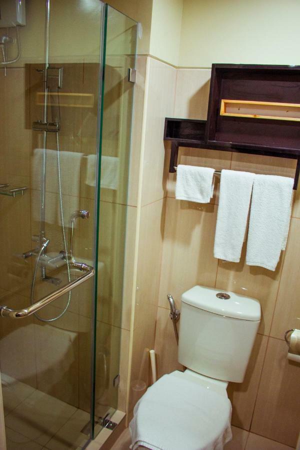 Usp Suites At Shell Residences Pasay Exterior foto