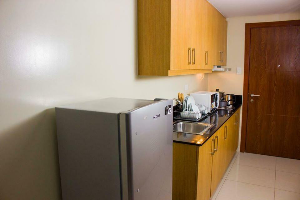 Usp Suites At Shell Residences Pasay Exterior foto